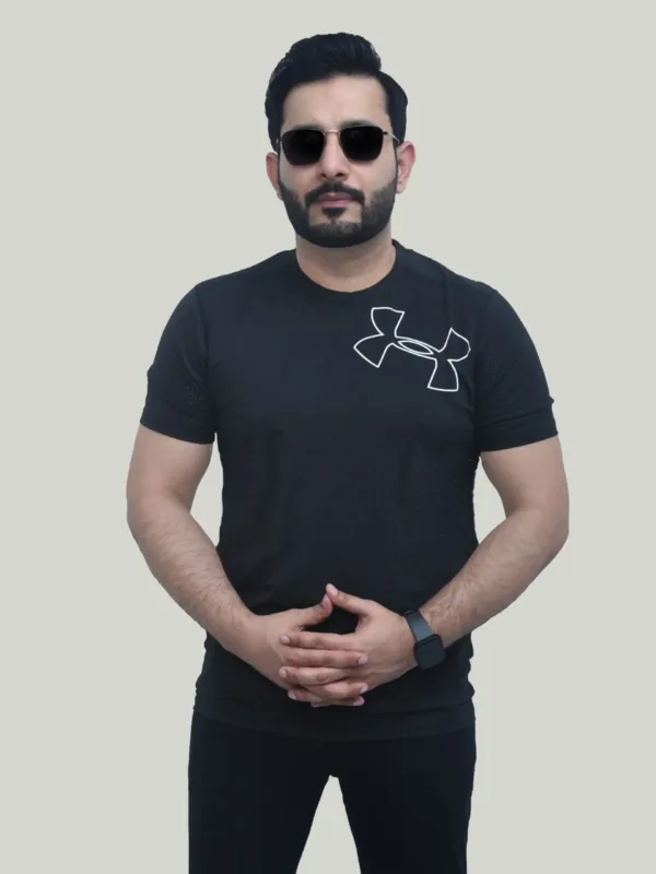 Under Armour Dri Fit – Black Performance T-Shirt