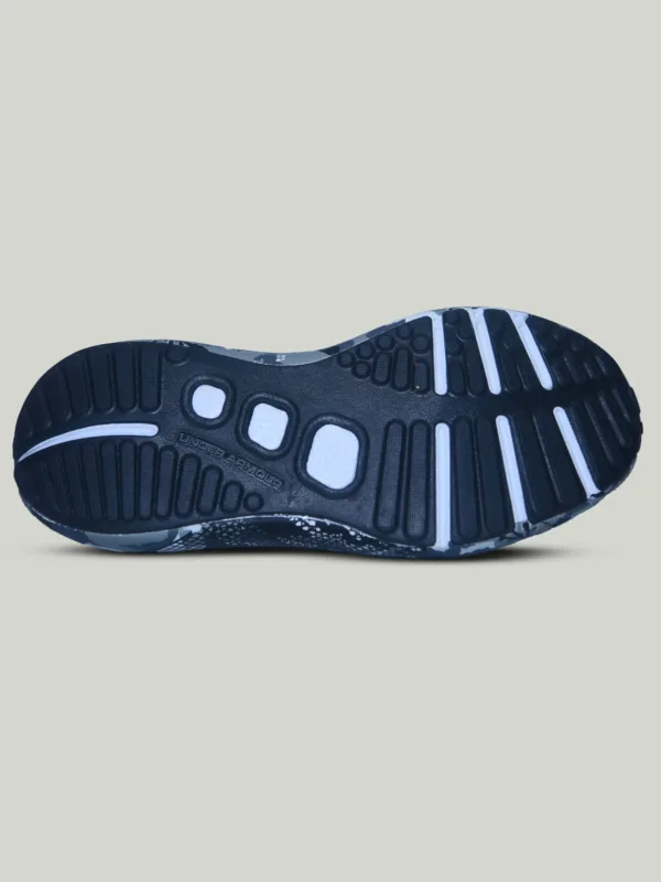 Under Armour Phantom 3 SE Black price in Pakistan