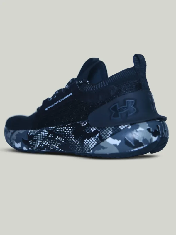 Under Armour Phantom 3 SE Black price in Pakistan
